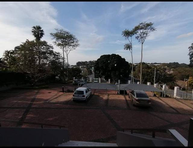 BUSINESS PROPERTY TO RENT IN DAWNCLIFFE
